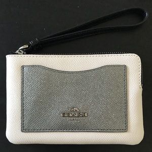 Coach Wristlet(small)-Brand New Never Used